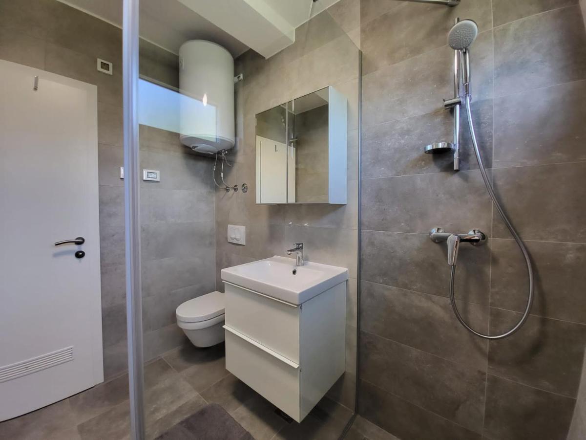 Vila Maslina-Apartman Br.4 Apartamento Zadar Exterior foto